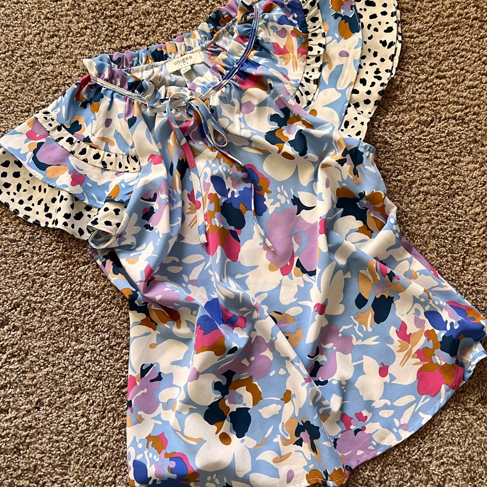 Women’s blouse